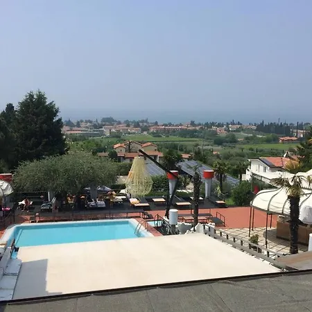 Florinda Villa